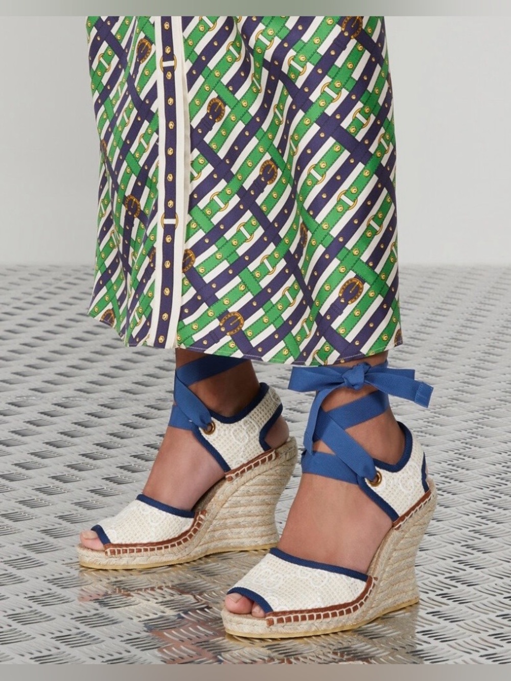 GUCCI GG logo canvas crocheted espadrilles wedges sandals blue cream jute 38 new - Picture 2 of 16